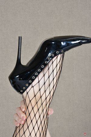 Naked Mature Fishnet XXX Dessert