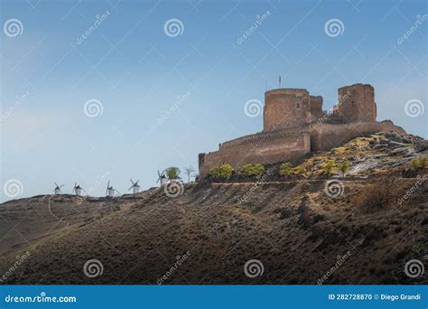 Consuegra Castelo De La Muela E Moinhos De Vento Em Cerro Calderico