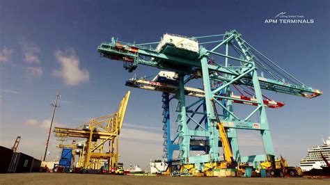 Cranes Commissioned At Apm Terminals Barcelona Youtube