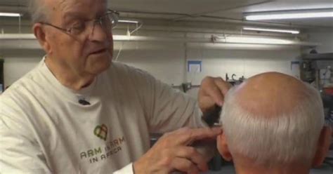 Minnesota Barber Gives Haircuts To Raise Money For South Africas