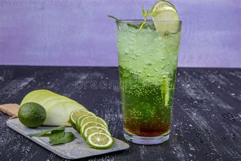 Traditional Mojito Cocktail With White Rum Lime Ice And Soda In Cuban