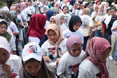 Relawan Ganjar Mahfud Gelar Bazar Ketahanan Pangan Bagi Buruh Di