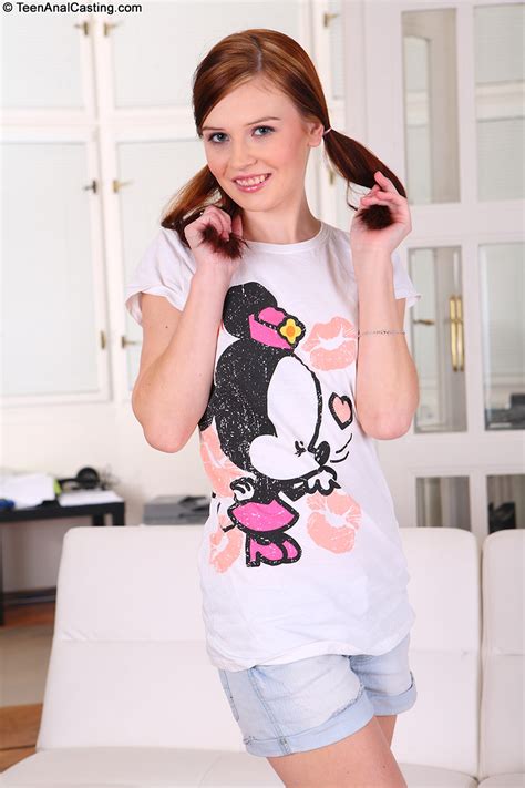 Manuela Teen Anal Casting A004 Porn Pic