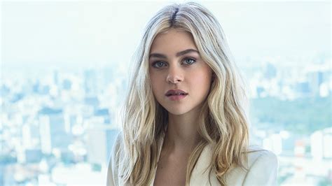 Nicola Peltz Biography Height And Life Story Super Stars Bio