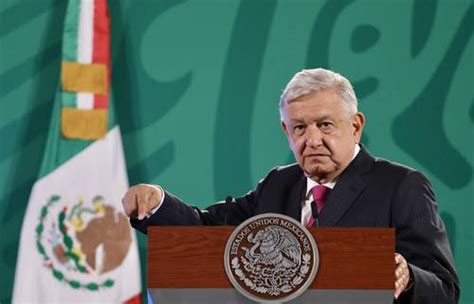 La Jornada Refrenda López Obrador compromiso de respetar y valorar al