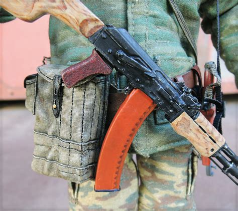 Modern War 1990s To Present Russian Soldier With A Machine Gun Rpk 74