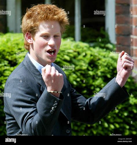 Prince harry eton college hi-res stock photography and images - Alamy