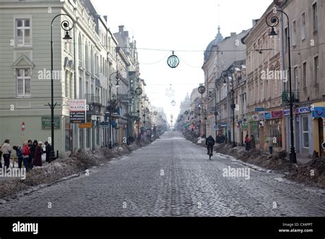 Piotrkowska Street In Winter Lodz Poland Stock Photo Alamy