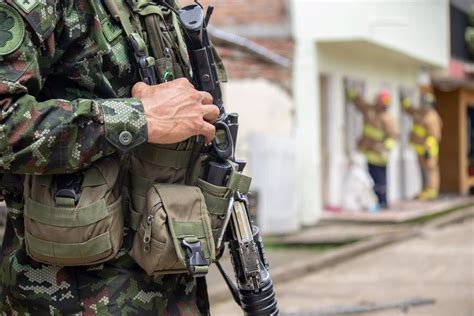 Colombia El Ej Rcito De Colombia Abate A Uno De Los L Deres De La