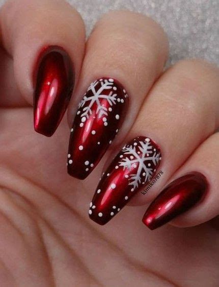 Unghie Natalizie Rosse Tante Idee Da Copiare Snowflake Nail Art