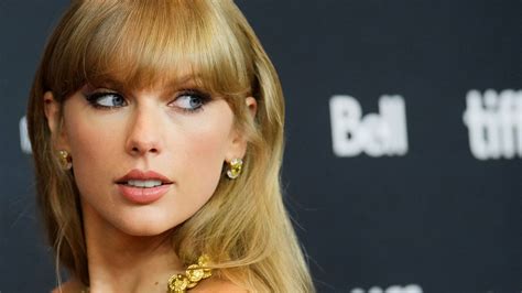 Jack Antonoff Rehearsal Dinner Chaos As Hundreds Swarm Nj Bar Where Taylor Swift Spotted