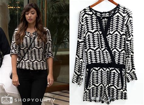 New Girl Season 5 Episode 5 Ceces Blackwhite Blouse Shop Your Tv