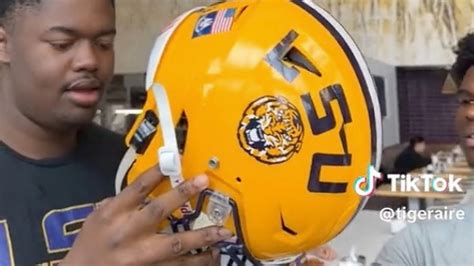 College Football Teams New Helmets Have Air Conditioning As Players