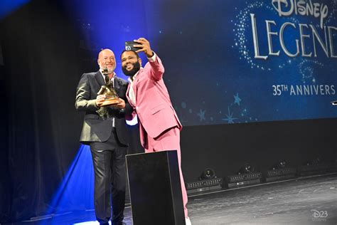 D Expo Kicks Off With Enchanting Disney Legends Awards Ceremony