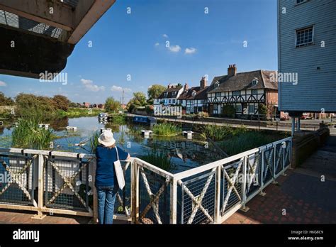 Tewkesbury Mill Pond River Avon Gloucestershire England Uk Stock