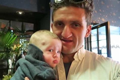 Casey Neistat and daughter | Ecelebritymirror