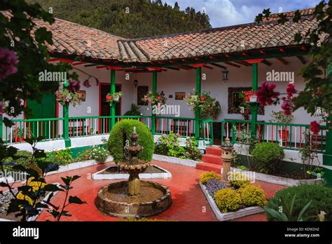 Nemocón Colombia Arquitectura Colonial Española Patio interior en