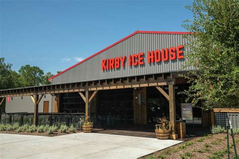 Kirby Ice House The Woodlands Now The Longest Bar In Texas