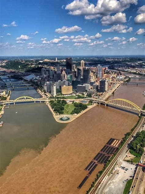 Two rivers converging in Pittsburgh http://ift.tt/2w33FSO | Pittsburgh ...