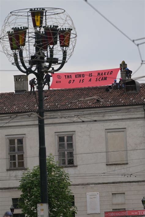 G Extinction Rebellion Viola La Zona Rossa Attivisti Sul Tetto