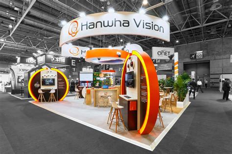 Stand Sur Mesure Hanwha Vision Au Salon APS