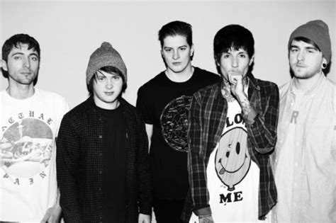 Bring Me The Horizon lança o clipe de True Friends PopZoneTV