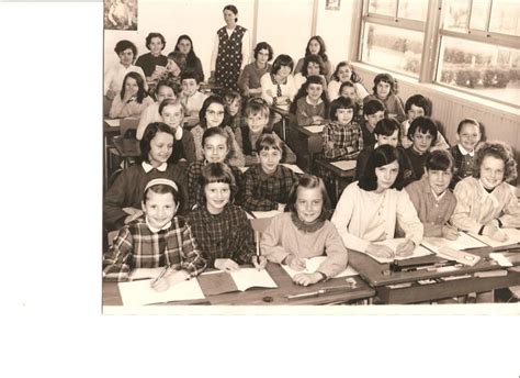 Photo De Classe Cm2 Fin Etudes Ecole Victor Hugo De 1968 Ecole Victor