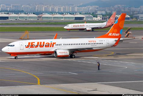 HL8061 Jeju Air Boeing 737 8AS WL Photo By Swisse ID 1467898