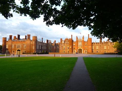 Hampton Court By Bike East Molesey Updated All You Need To Know