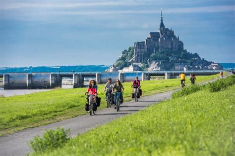 Entre Paris Et Le Mont Saint Michel La V Losc Nie Trace Sa Route