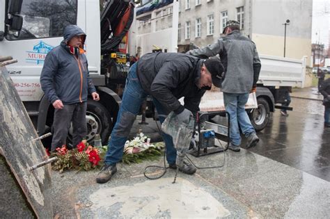 Gdańsk Pomnik ks prałata Henryka Jankowskiego po naprawie wróci na