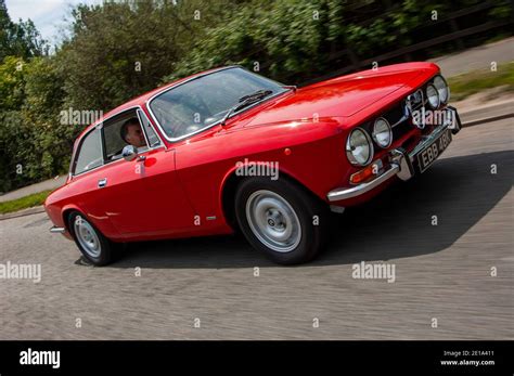 Alfa romeo giulia 1750 hi-res stock photography and images - Alamy