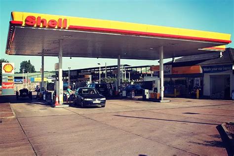 La Petrolera Shell Estudia Instalar Una Red De Puntos De Recarga En