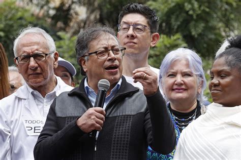 AMLO Expresa Todo Su Apoyo A Petro Ante Manifestaciones En Colombia