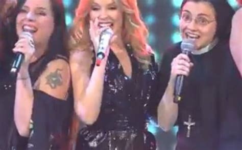 Video The Voice Italie Quand Soeur Cristina Chante Avec Kylie