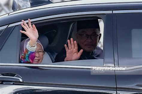 PM TPM Keluar Dari Istana Negara Selepas Istiadat Angkat Sumpah Menteri