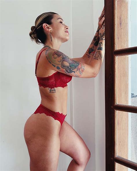 Conjunto lingerie renda vermelha top aro calcinha asa delta vovó