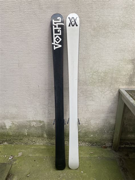 Volkl Gotama Jr 148 Cm Twin Tip All Mtn Skis SidelineSwap