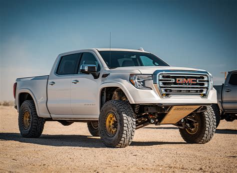 GMC Sierra 1500 – Dirt King