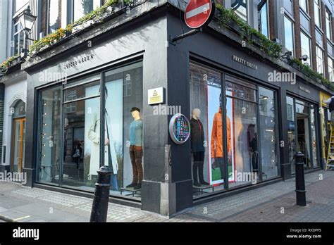 Passerby Generally speaking reliability pretty green brand Pour Cheetah ...