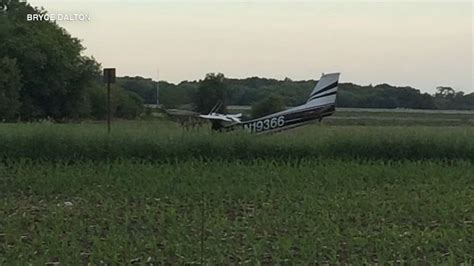 Pilot Injured After Small Plane Crash In Hampshire Abc7 Chicago