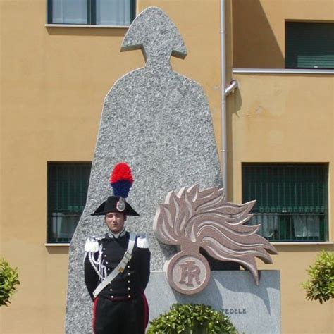 Monumento Ai Caduti Di Nassiria Monumenti E Sculture Ramella Graniti