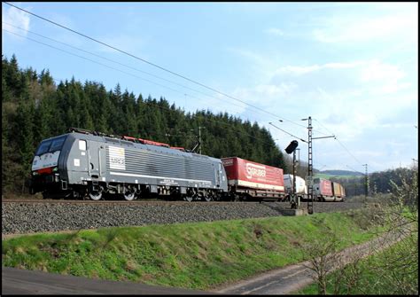 189 923 von TX Logistik mit Güterzug am 18 04 13 bei Hermannspiegel