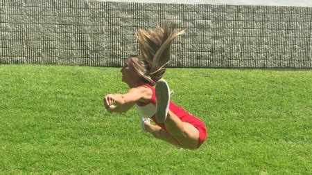 Toe Touch Cheerleading Jump - Cheerleading Info Center