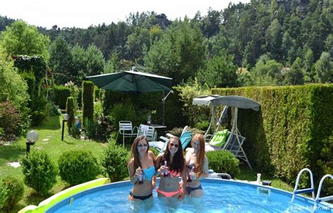 Gartenparty Das Bikini Bilder Album