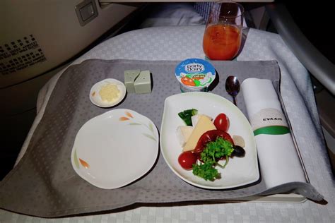 Review Eva Air Boeing 777 Business Class From Bangkok To London