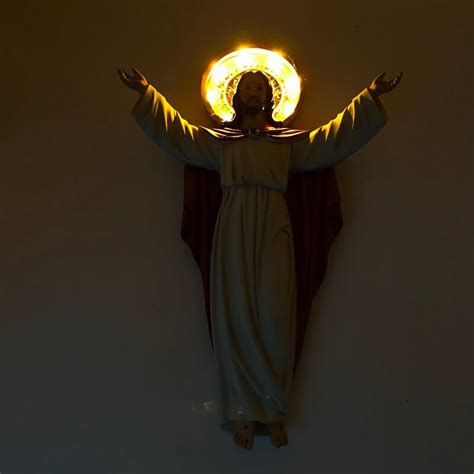 Imagem Jesus Ressuscitado Parede Led Resina 26 Cm MadeiraMadeira