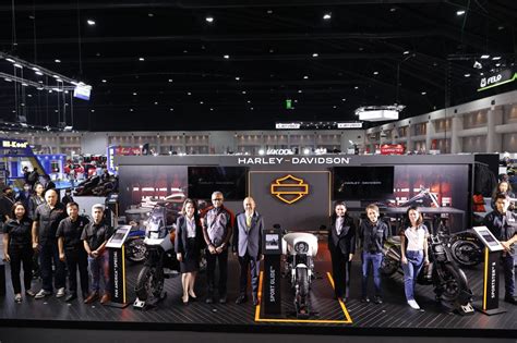 Harley Davidson ยกขบวนจัดแสดงรถมอเตอร์ไซค์รุ่นปี 2022 ณ งานมหกรรม