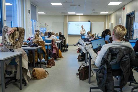 Skoler Lagt Ned I Skole Ret