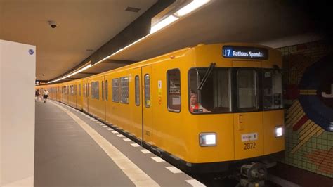 U Bahn Berlin Mitfahrt Im Drehstromer F Zug Von Richard Wagner Platz